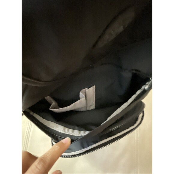 Kipling Backpack Bag Queenie Small Black Pockets Nylon Live Light - Picture 10 of 16